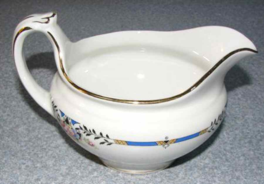 4444 Creamer by Grimwades (England)-1