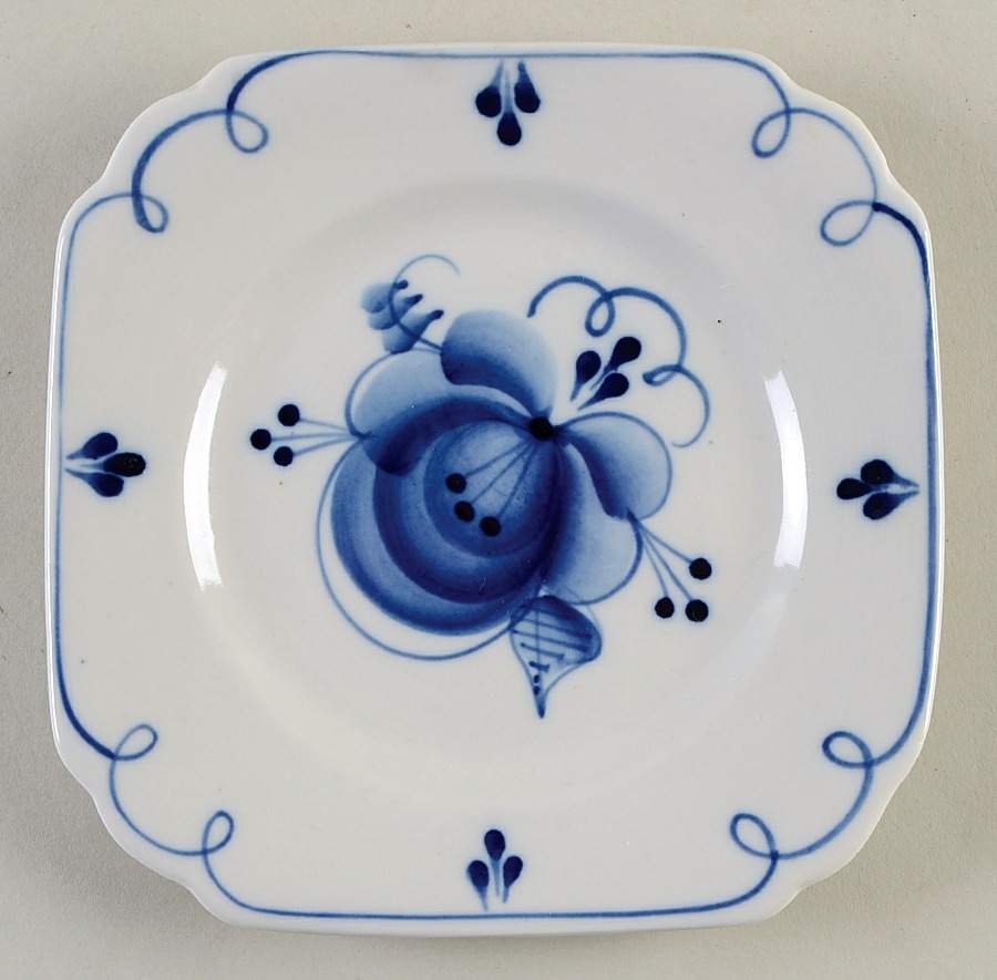GZC1 Square Dessert Plate by Gzhel China-1