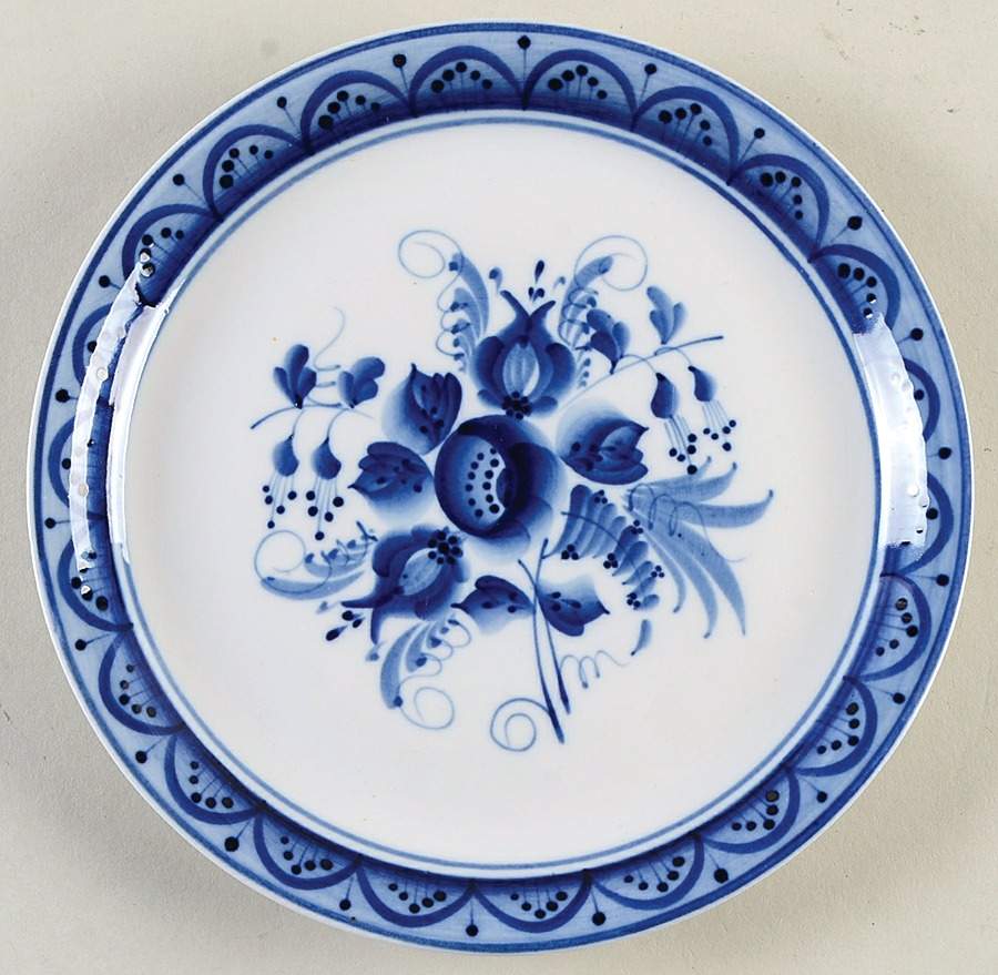 GZC1 Dessert/Pie Plate by Gzhel China-1