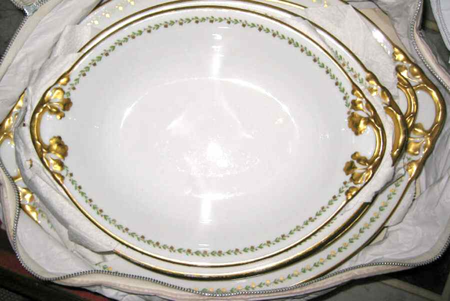 GUE639 9" Oval Vegetable Bowl by WM Guerin-1