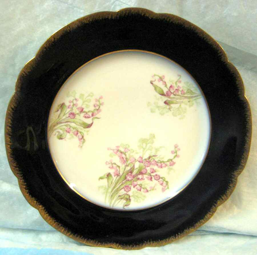 GUE640 Dinner Plate by WM Guerin-1