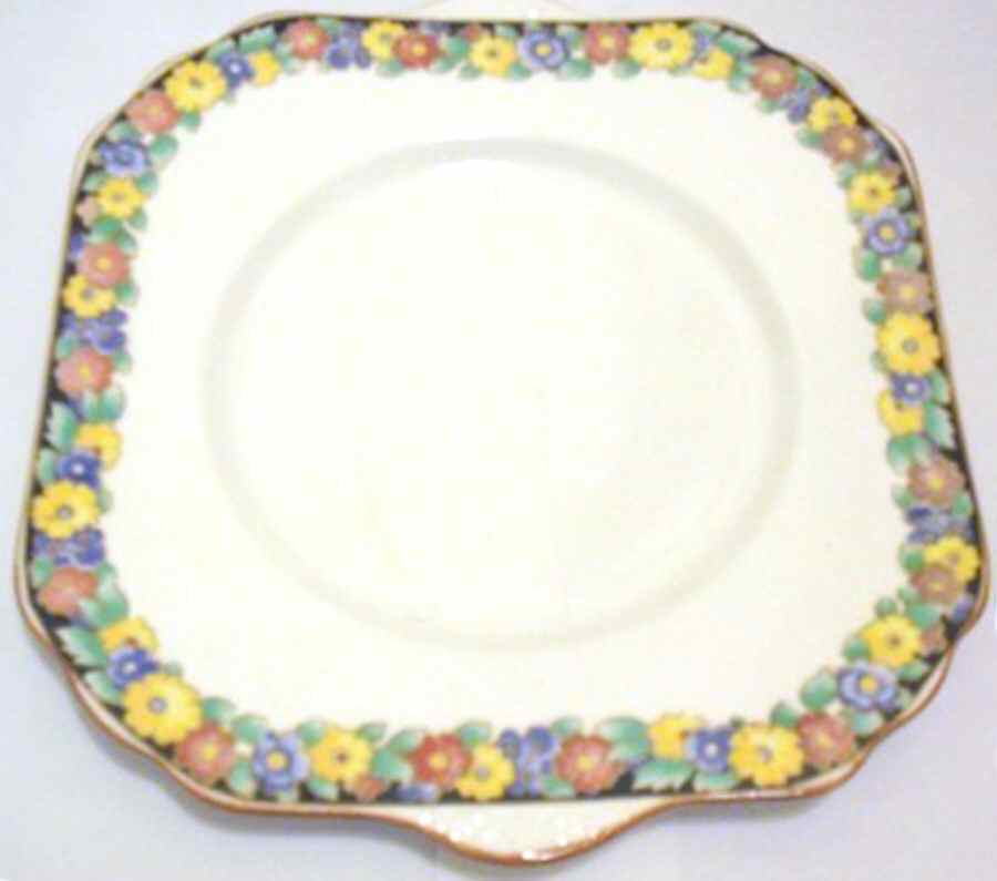 GLD48 Handled Cake Plate by Gladstone-1