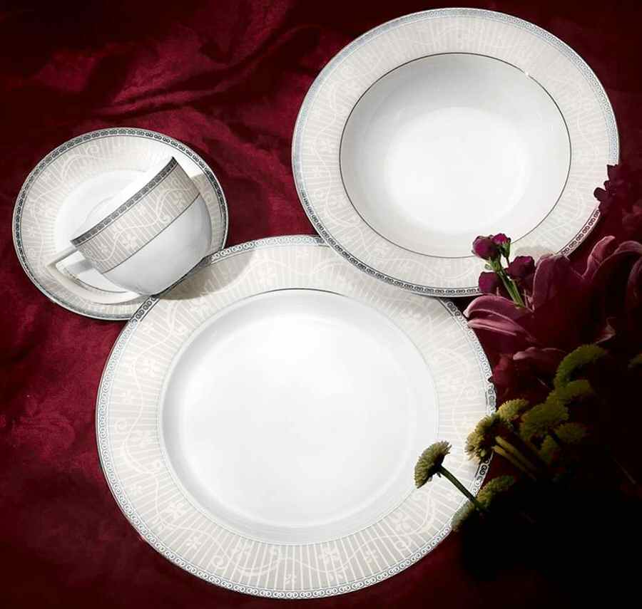 Platinum Lace Dinner Plate by Godinger-1