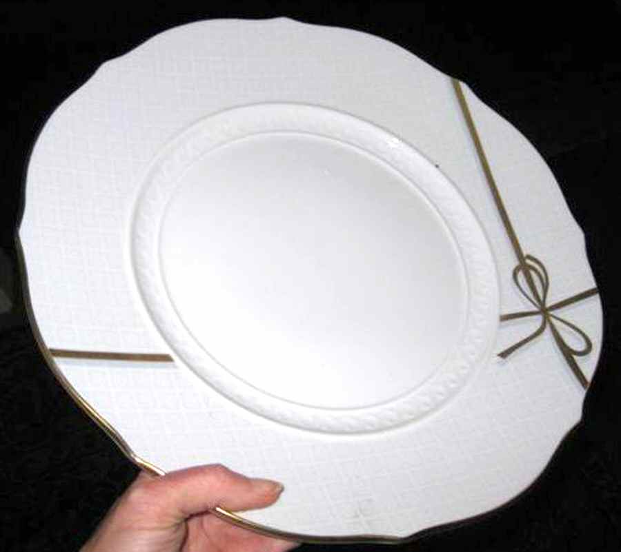 Blee Dinner Plate by Ginori 1735-1
