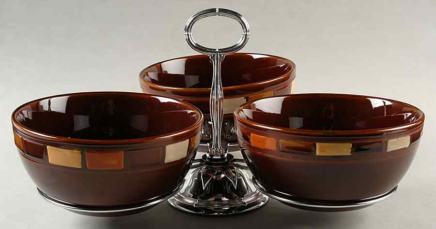 Casa Estebana 7" x 12" 3-Part Relish & Metal Stand (CERC) HC by Gibson Designs-1