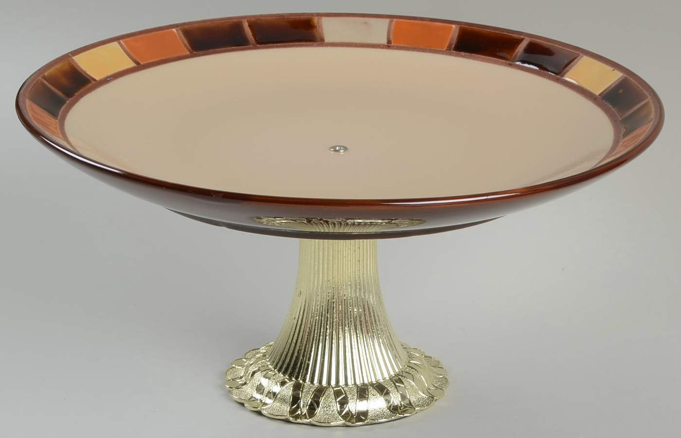 Casa Estebana Cake Stand with 4"-5" Metal Pedestal  Hc by Gibson Designs-1
