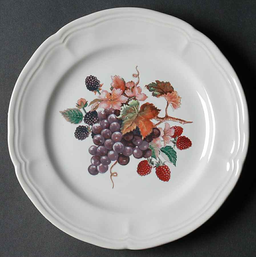 Berry Arbor Salad Plate by Gorham-1