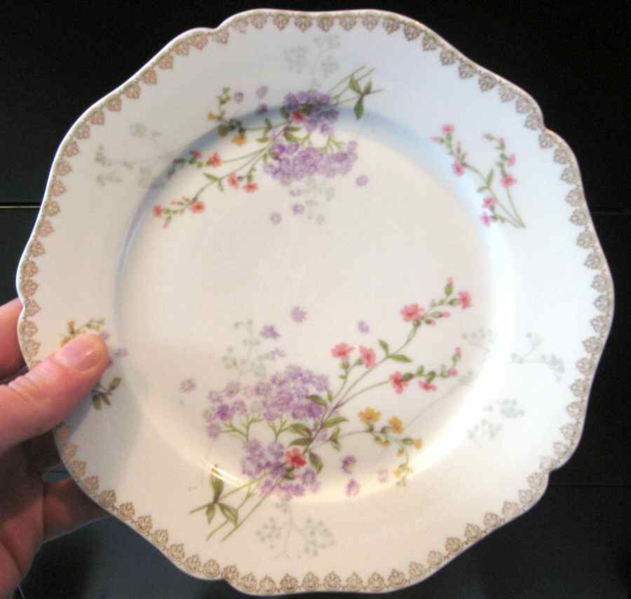GUE647 Dinner Plate by WM Guerin-1