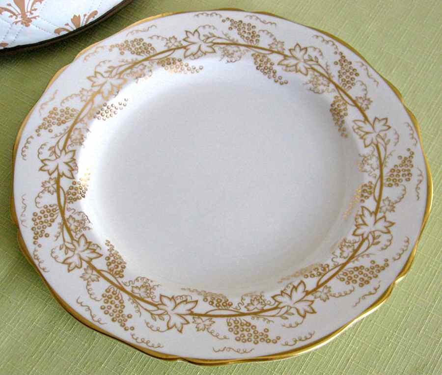 Vintage Dinner Plate by Grosvenor-1