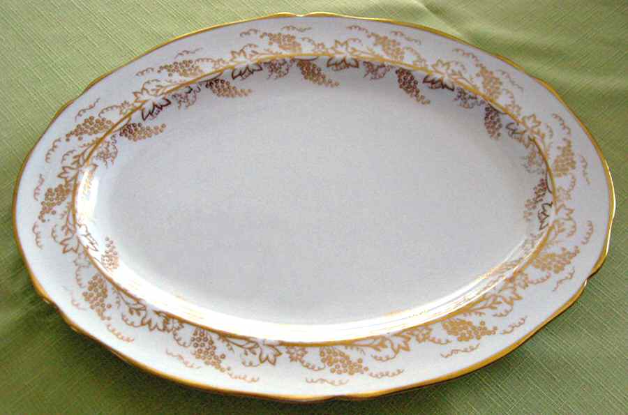 Vintage 14" Oval Serving Platter by Grosvenor-1