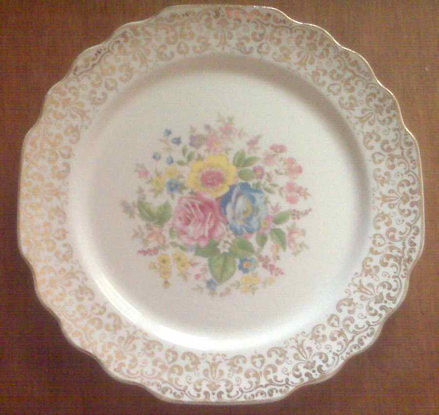GEO514 Dinner Plate by WS George-1