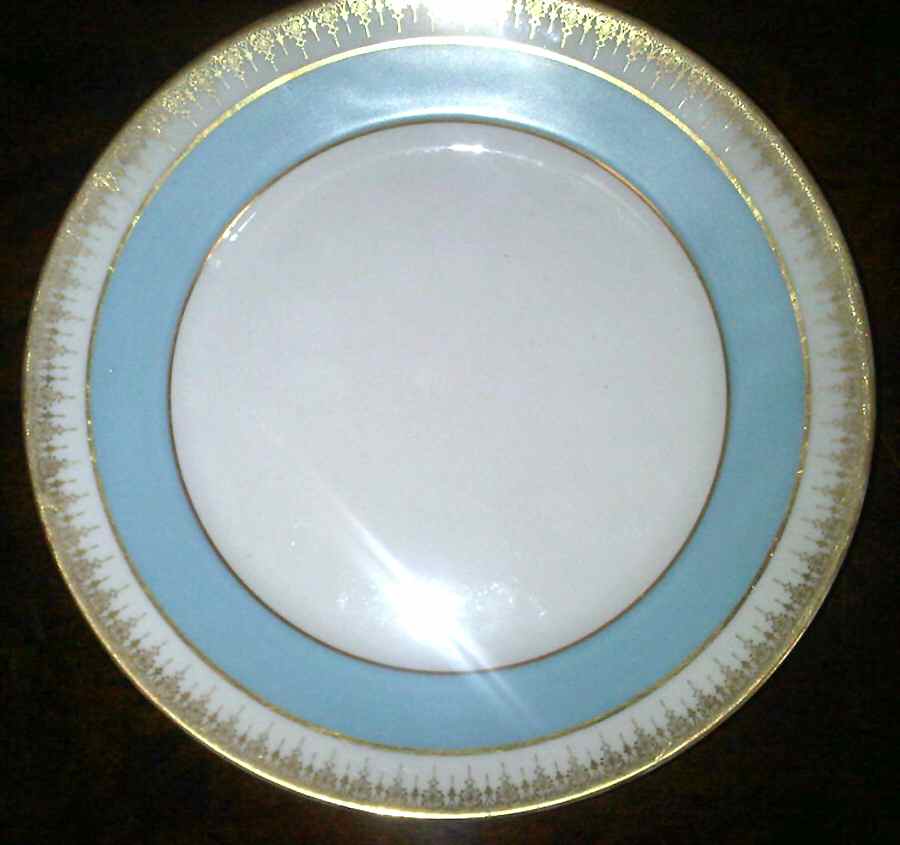 GUE656 Dinner Plate by WM Guerin-1