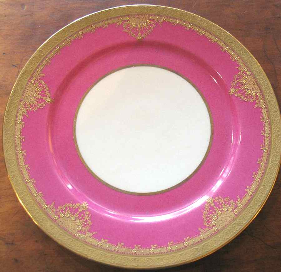 GUE661 Dinner Plate by WM Guerin-1