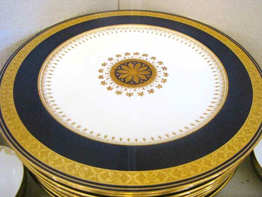 GUE662 Dinner Plate by WM Guerin-1