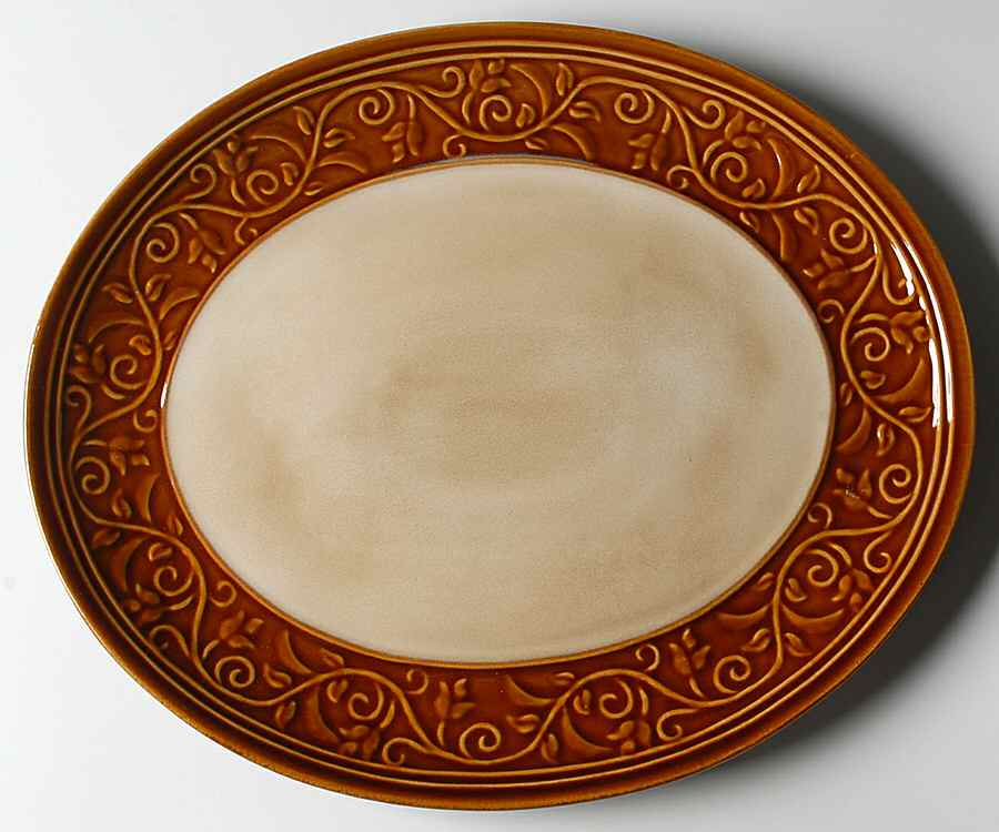 Villa Adriana Tan 13" Oval Serving Platter by Gibson Designs-1