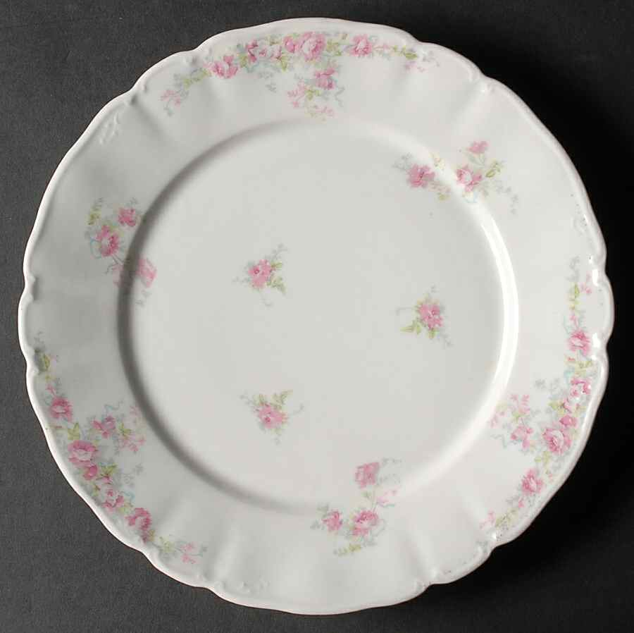 GUE670 Dinner Plate by WM Guerin-1