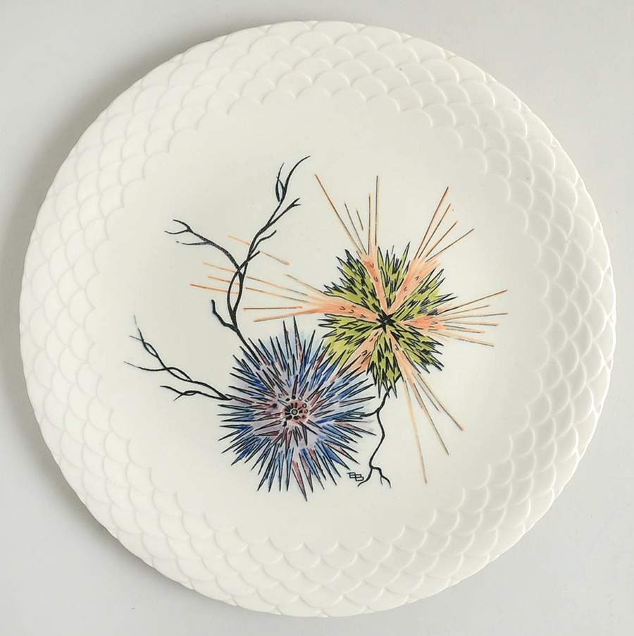 Grand Crustaces (Embossed Scale Border) Dinner Plate by Faiencerie De Gien-1