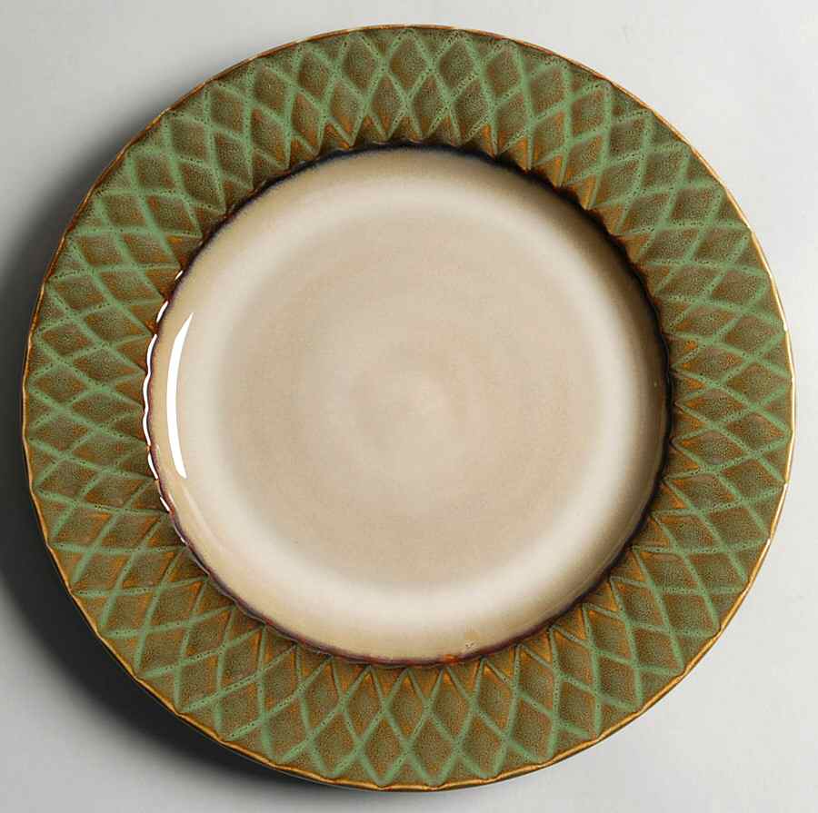 Diamond Peak Dinner Plate by Gibson Designs-1