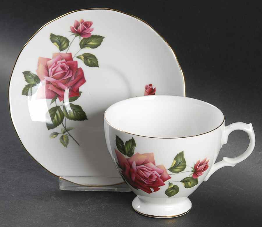 GAU9 Footed Cup & Saucer Set by Gainsborough-1
