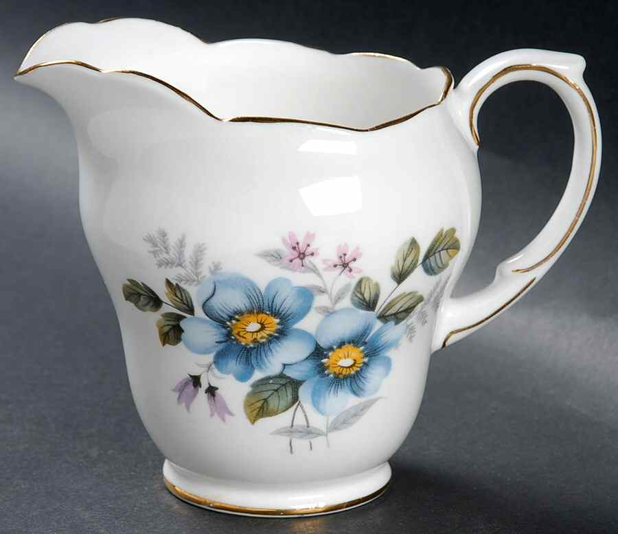 GRO67 Creamer by Grosvenor-1