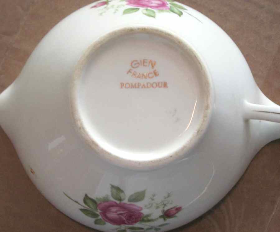 Pompadour Creamer by Faiencerie De Gien-1