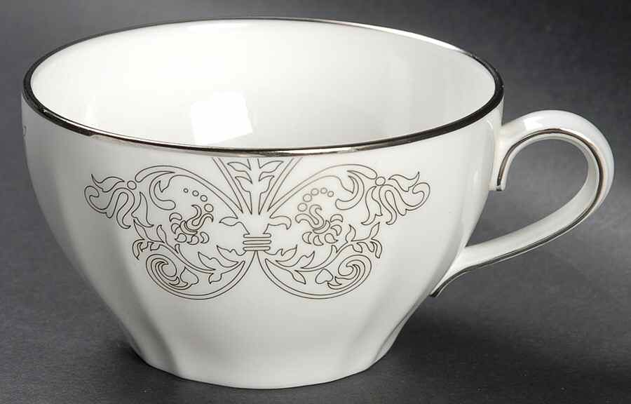 Grisaille Silver Flat Cup by Ginori 1735-1