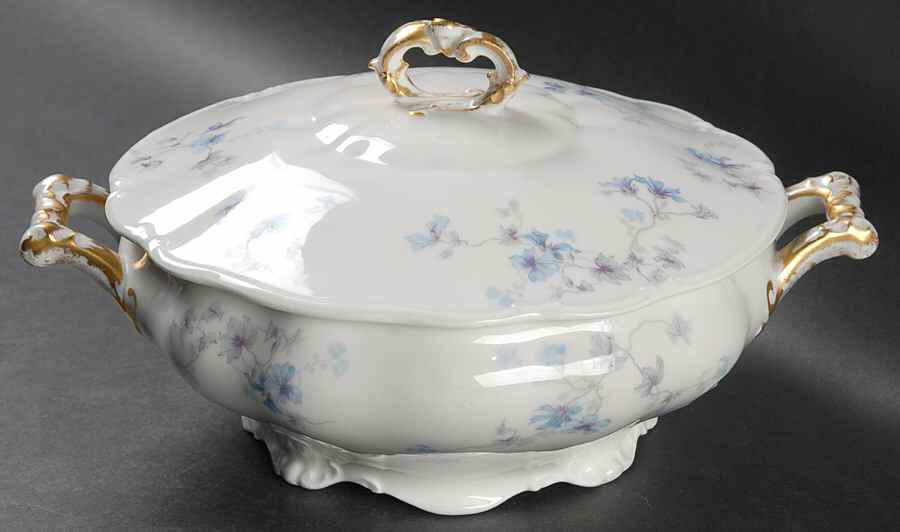 GUE681 Round Covered Vegetable by WM Guerin-1