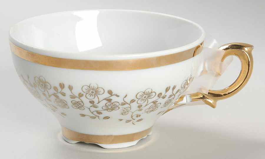GKC9 Footed Cup by Gareis, Kuhnl & Co-1