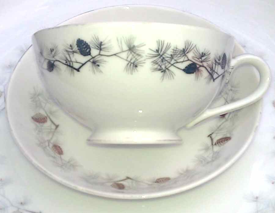 GOC65 Footed Cup & Saucer Set by Gold China-1