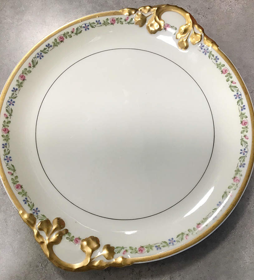 GUE690 Handled Cake Plate by WM Guerin-1