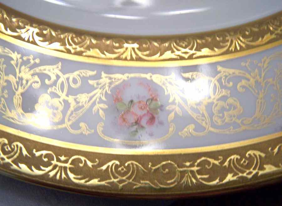 GUE699 Dinner Plate by WM Guerin-1