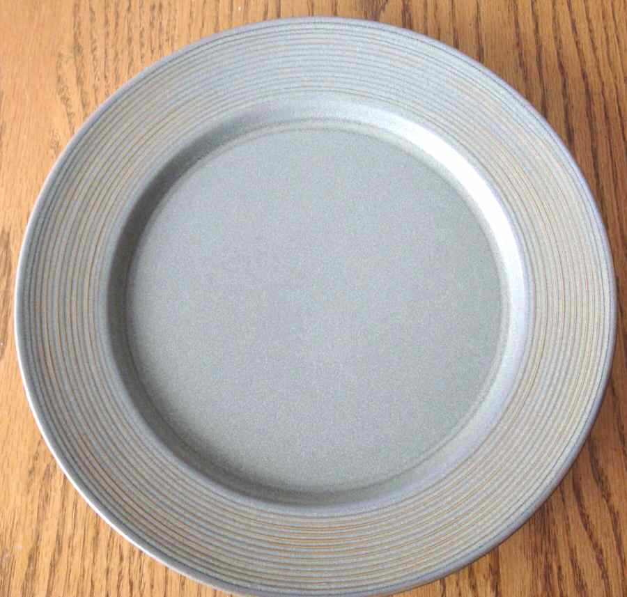 GID287 Dinner Plate by Gibson Designs-1