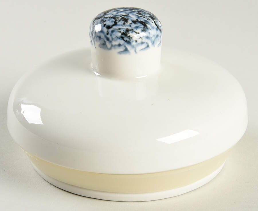 My Heart Lid for Medium Canister by Gibson Designs-1