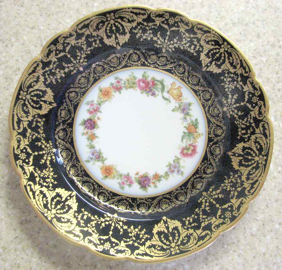 GUE701 Dinner Plate by WM Guerin-1