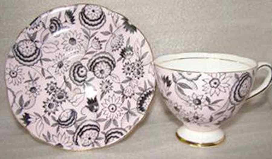 Mikado Footed Cup & Saucer Set by Gladstone-1
