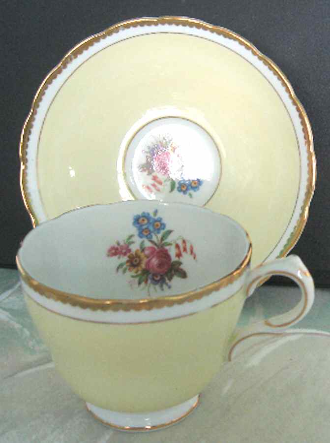 GRO71 Footed Cup & Saucer Set by Grosvenor-1
