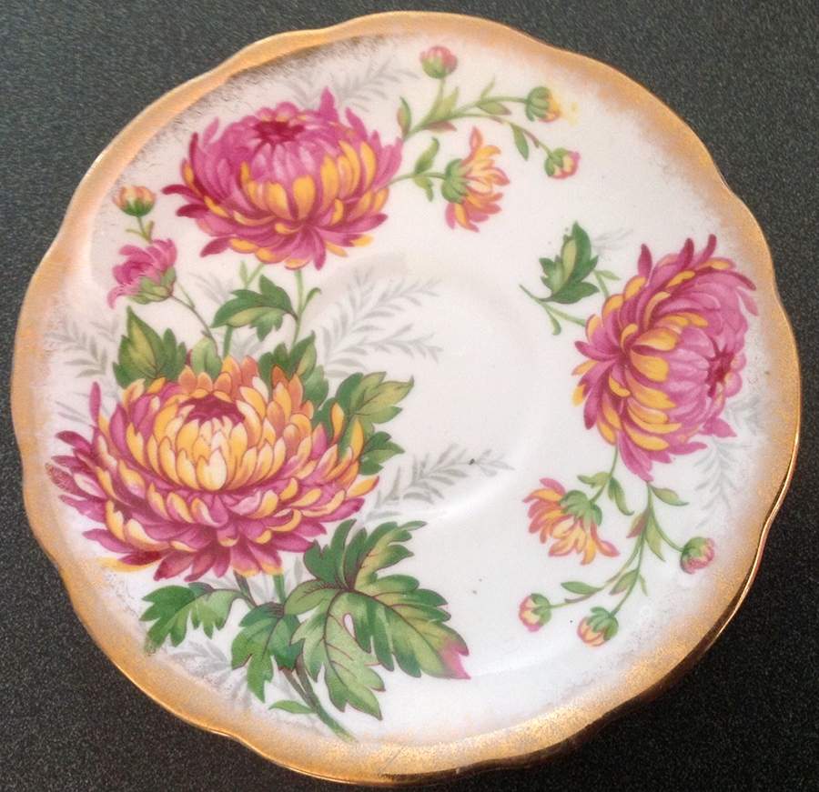 Chrysanthemum Saucer by Gladstone-1