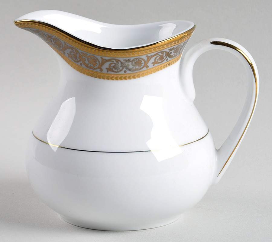 Etienne Creamer by Globus China-1