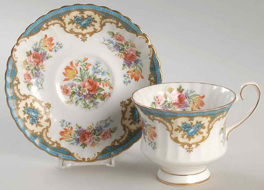 Henley Footed Cup & Saucer Set by Grosvenor-1