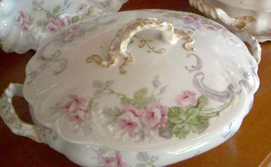 GUE708 Oval Covered Vegetable by WM Guerin-1