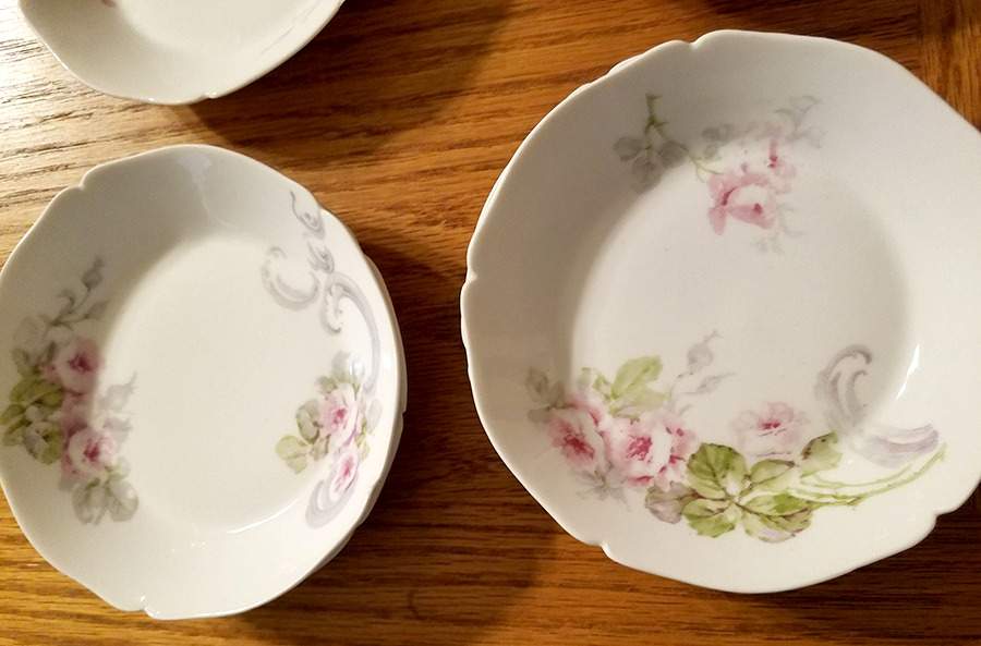 GUE708 Fruit/Dessert (Sauce) Bowl by WM Guerin-1