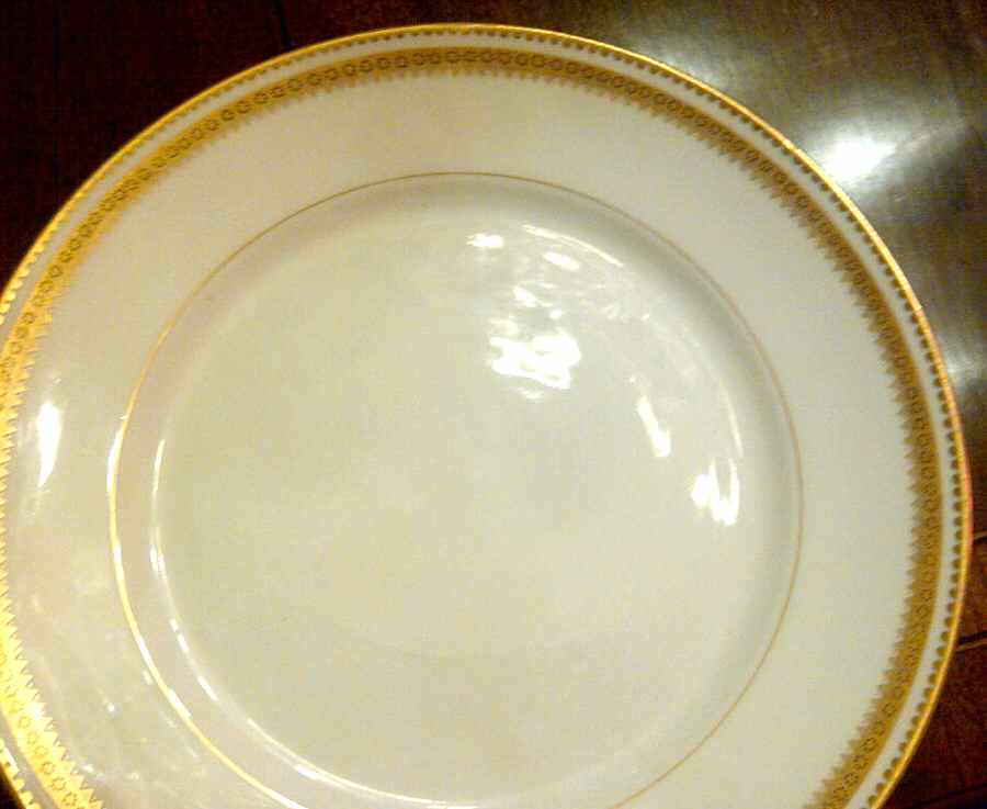GUE712 Dinner Plate by WM Guerin-1