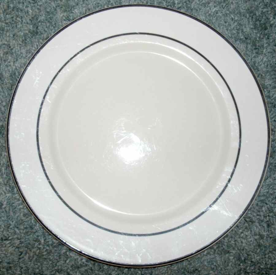 GID306 Dinner Plate by Gibson Designs-1