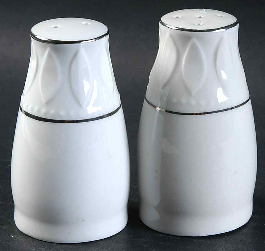 GID308 Salt & Pepper Set by Gibson Designs-1