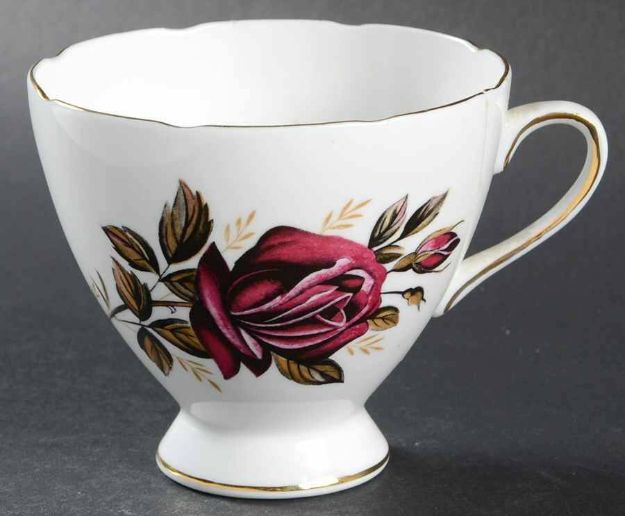 64291 Footed Cup by Gladstone-1
