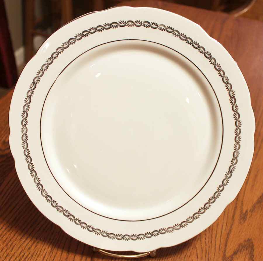 6507 Dinner Plate by Gladstone-1