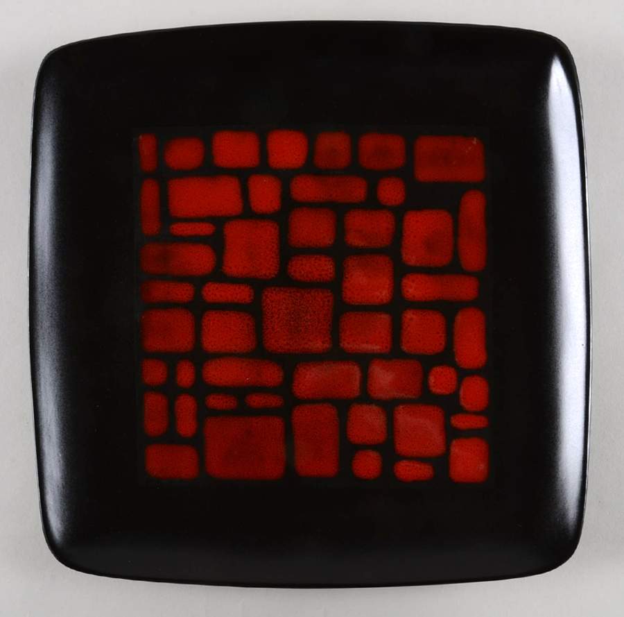Cabazon Red Dinner Plate by Gibson Designs-1
