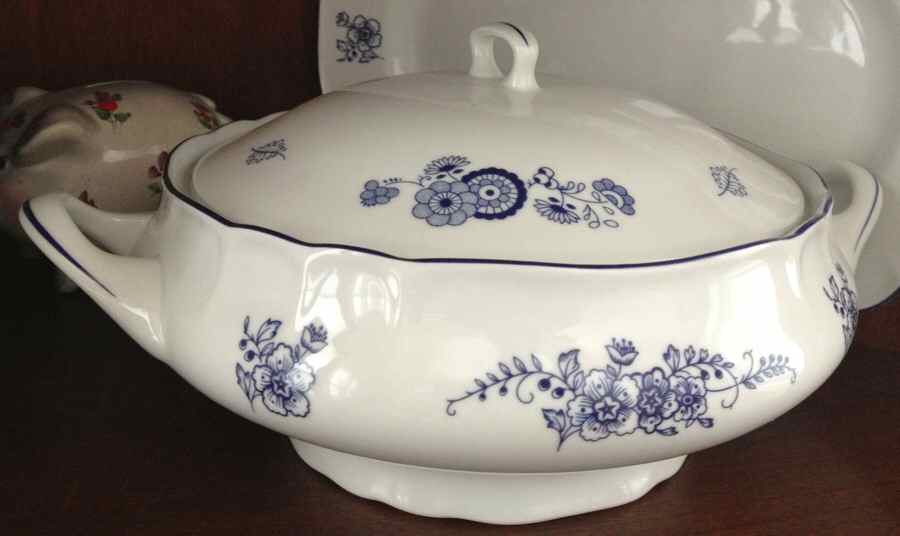GIN307 Oval Covered Vegetable by Ginori 1735-1