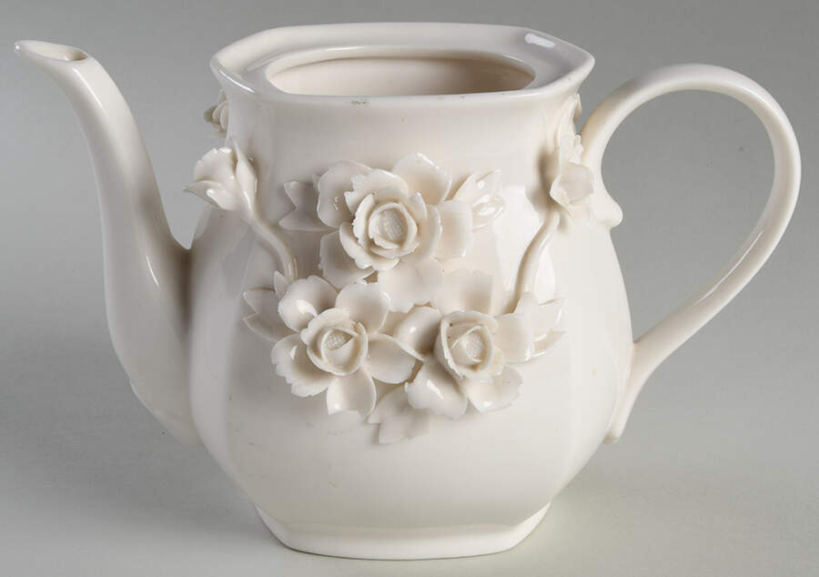 Rosemary Teapot No Lid by Godinger-1