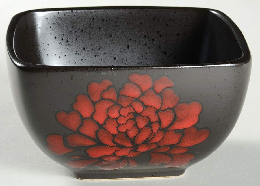 Zinnia Bloom Soup/Cereal Bowl by Gibson Designs-1